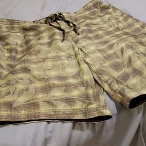 Speedo green hawaiian print board short